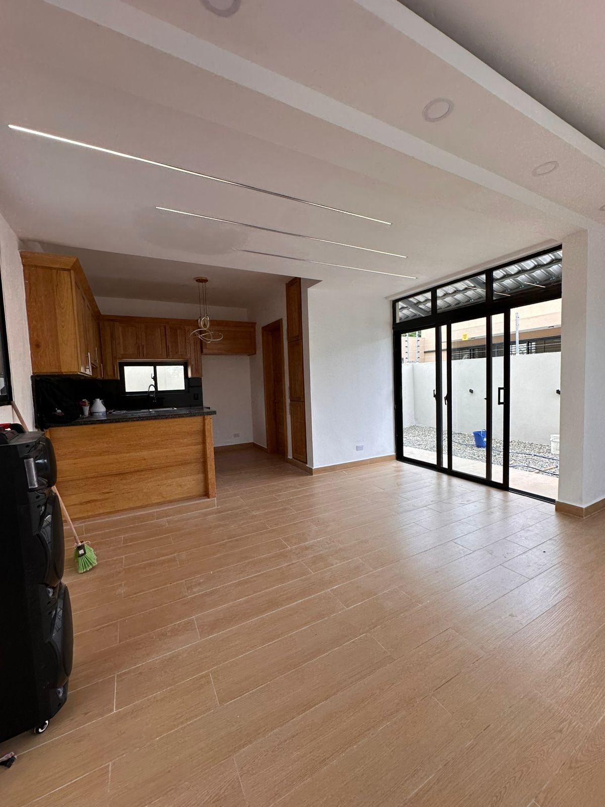 23967b8e-7f50-4fcf-8236-6db81ab5e12a