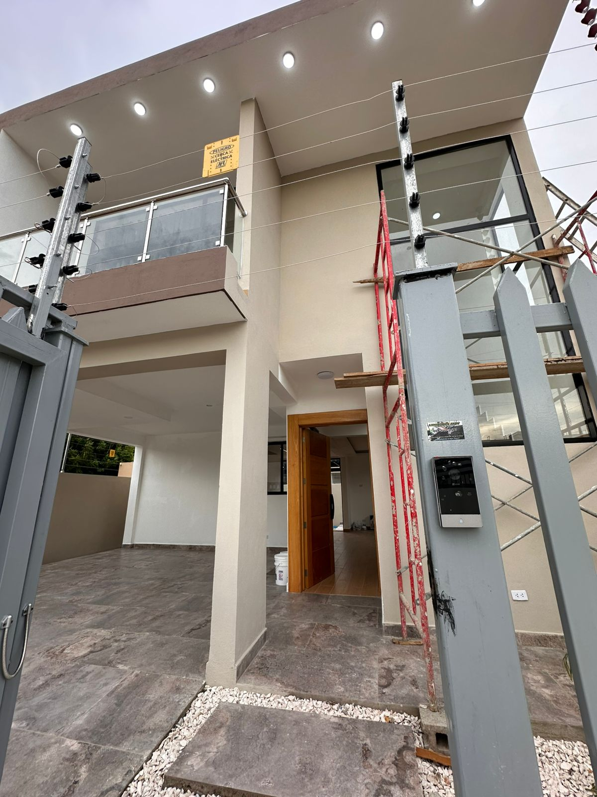 33454702-d5b4-4a59-bbd9-906593eb8849