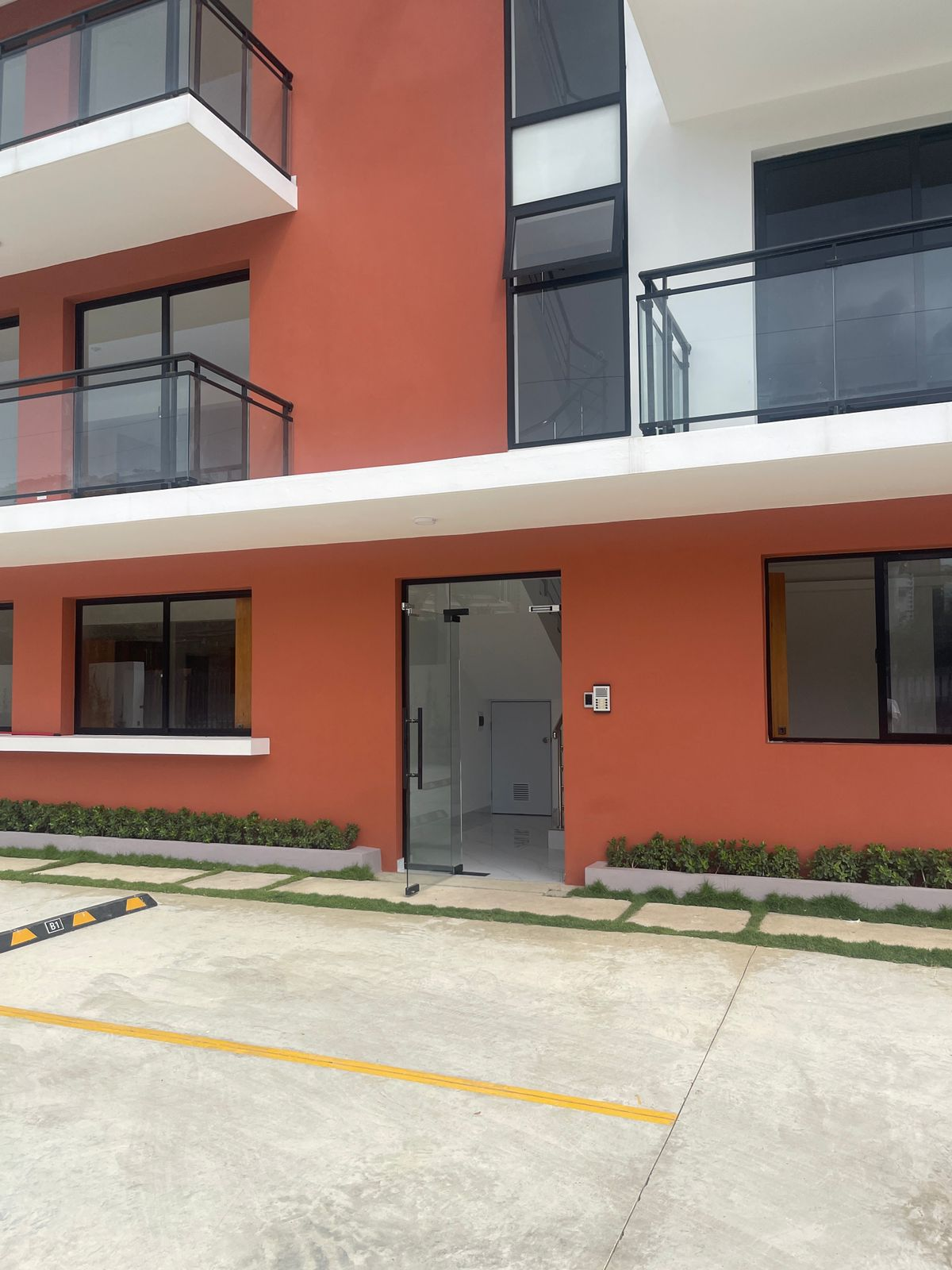 5b1ff55f-2c26-48d7-bbf2-299ddb033af6