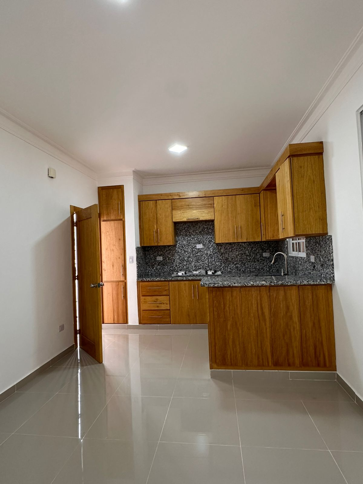 950fe7de-d799-4947-9971-3ba0bbc68245