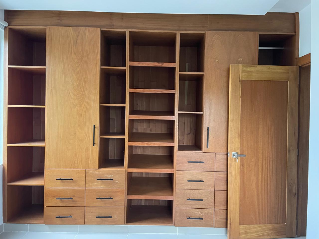 d2370505-9861-4728-9992-ec42b68df1e7