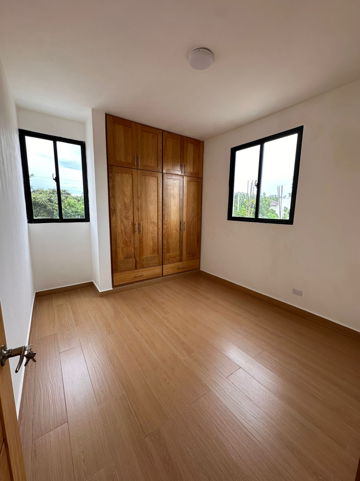 e9f24418-4f80-44d7-8a9e-25fcf6c758f6