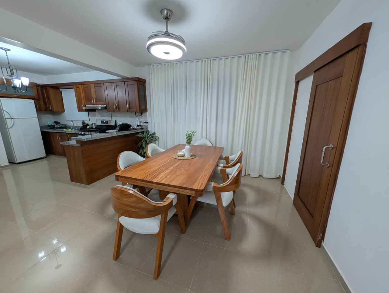 0071eb39-919d-4edb-aec3-aee817c7e7d5