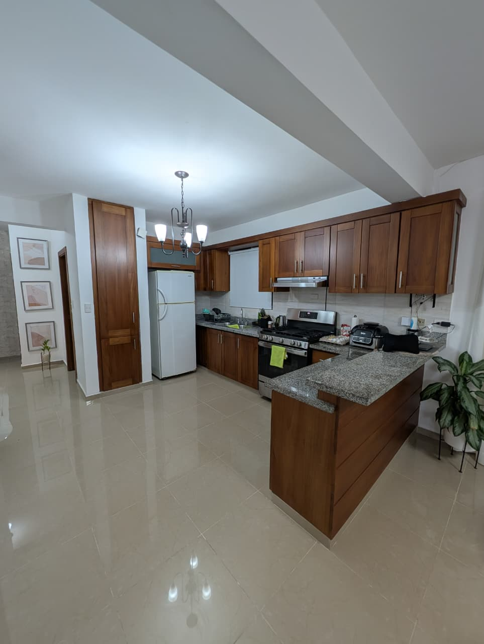 258f980f-a6e0-4acb-b5fc-a33b25759541