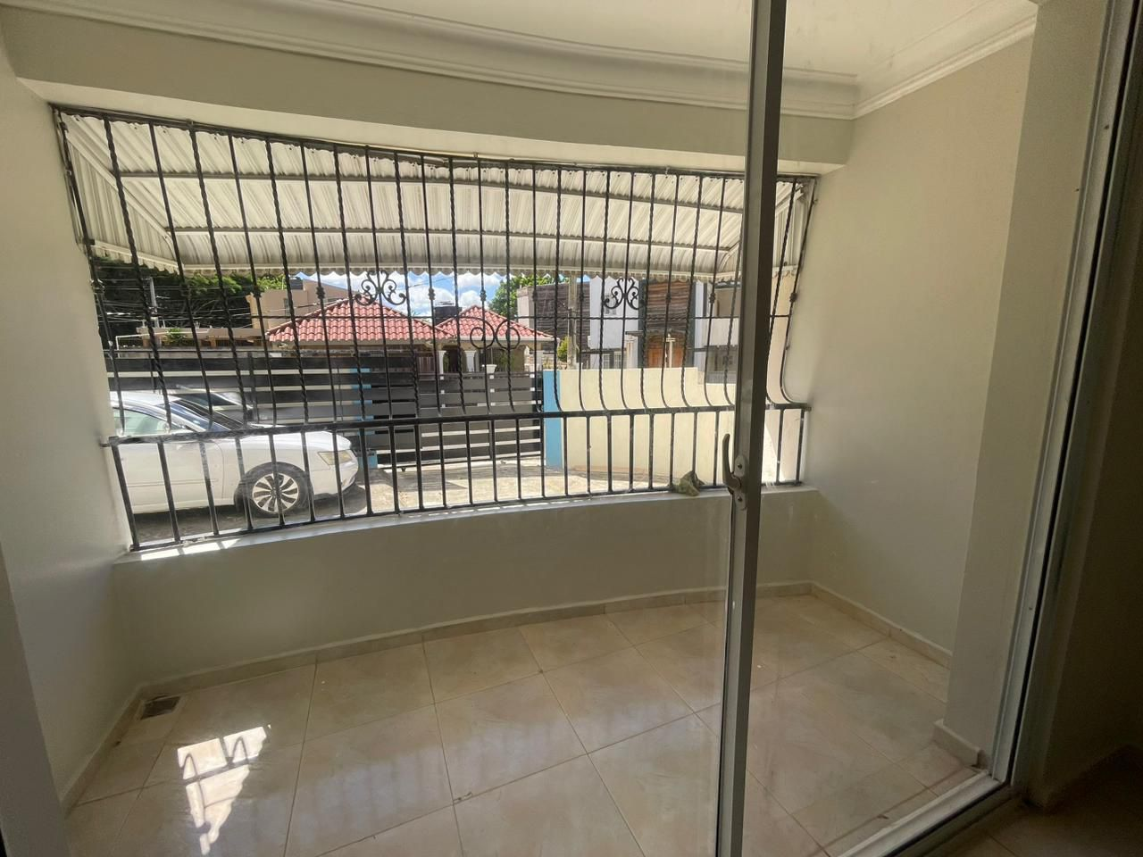 4740b235-581c-406c-b7ce-be7f190c5715