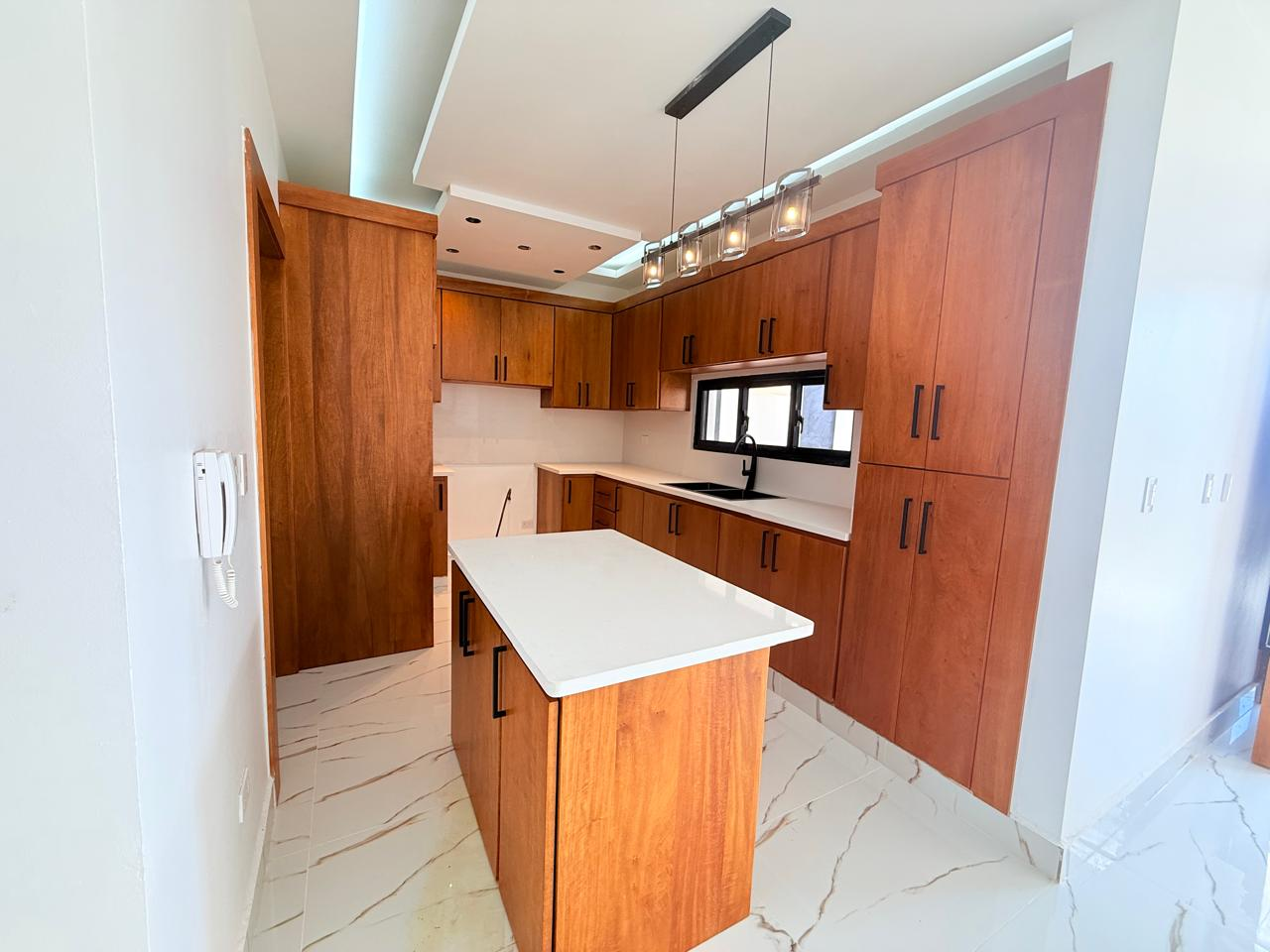 786bcef3-aa7e-4cc7-a24e-03467d75bd47