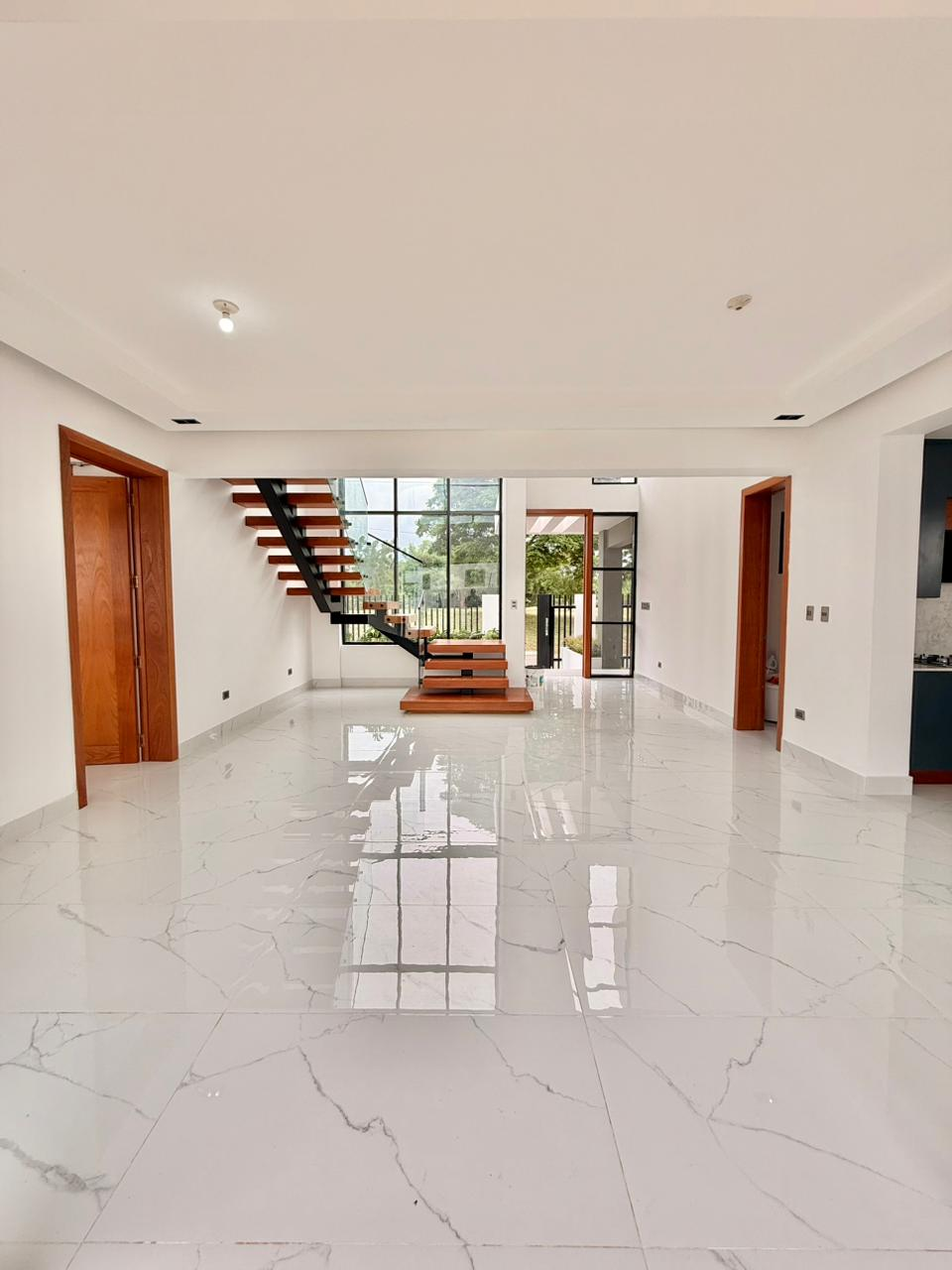 ceebcc24-3968-44cd-925e-30dc246eae7d