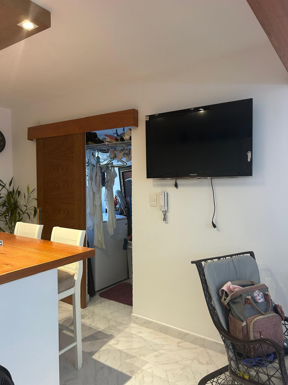 e03738b5-ab69-49a1-ac8c-c3c2fae6f574