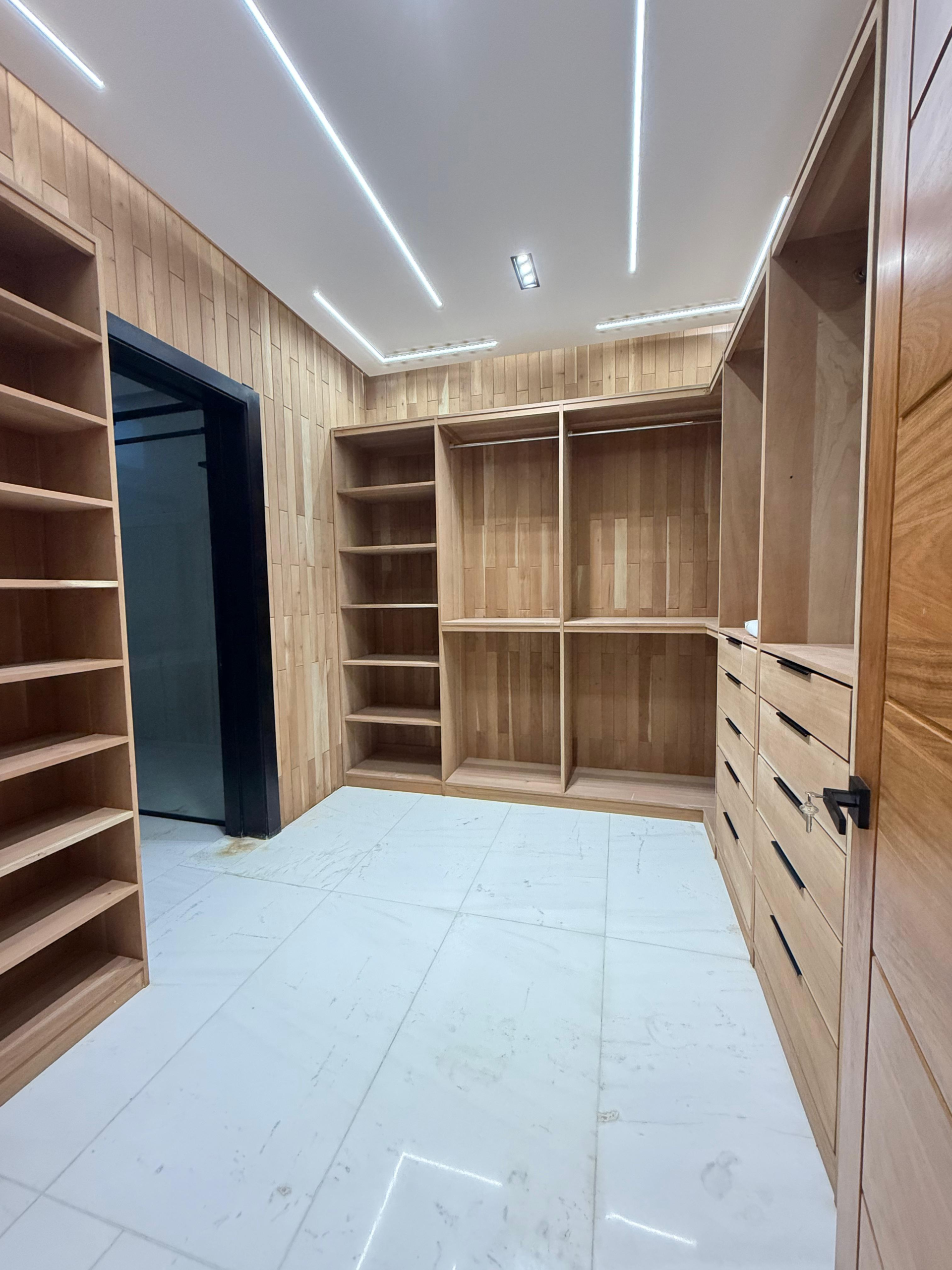 167b1b71-d206-46c7-b3c0-9f1603aeaf92