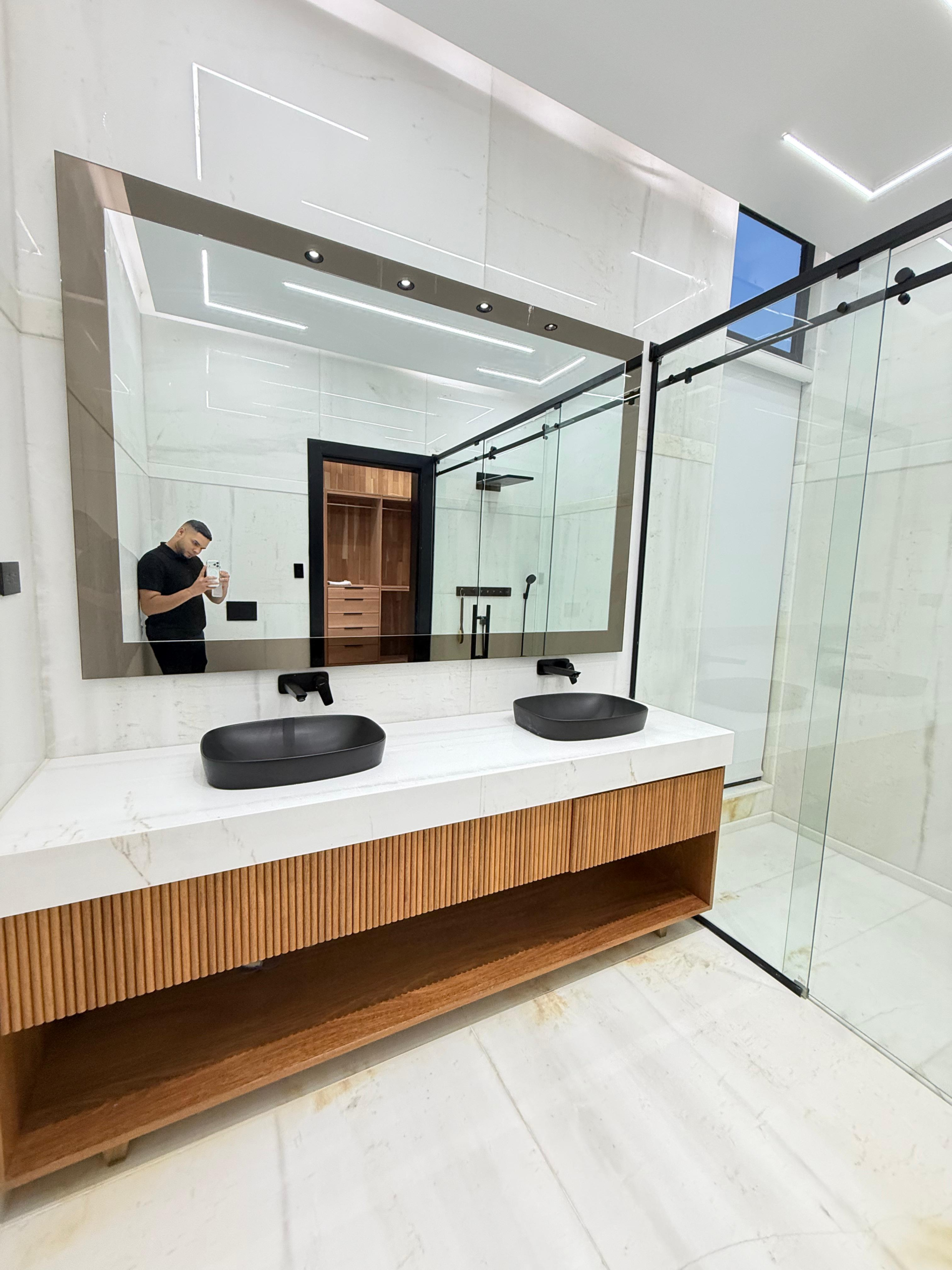 2a1df921-62f8-4399-a0b2-201e51d6037e