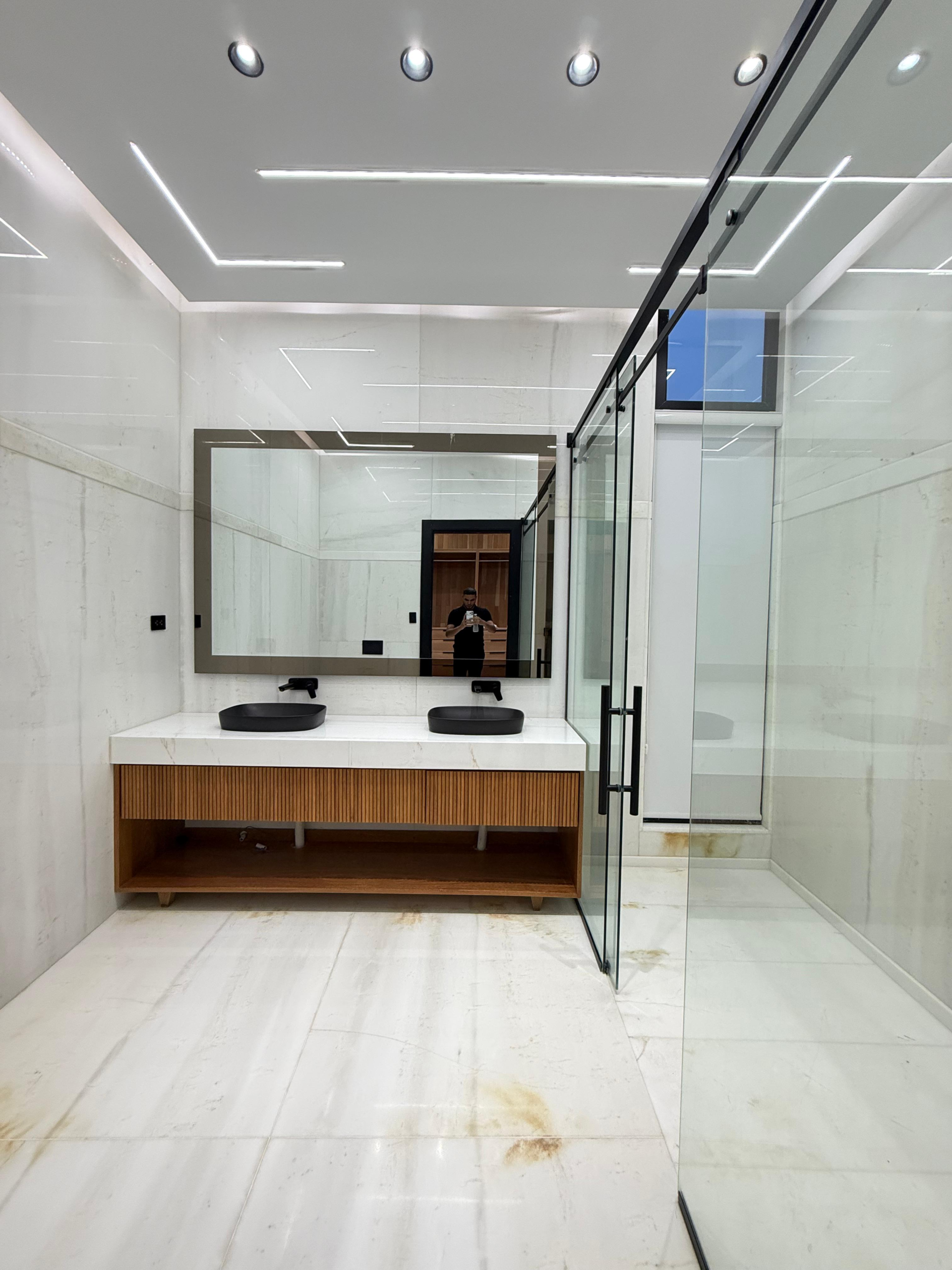 9ec96a83-ccb3-4fce-af73-58d68a01e618