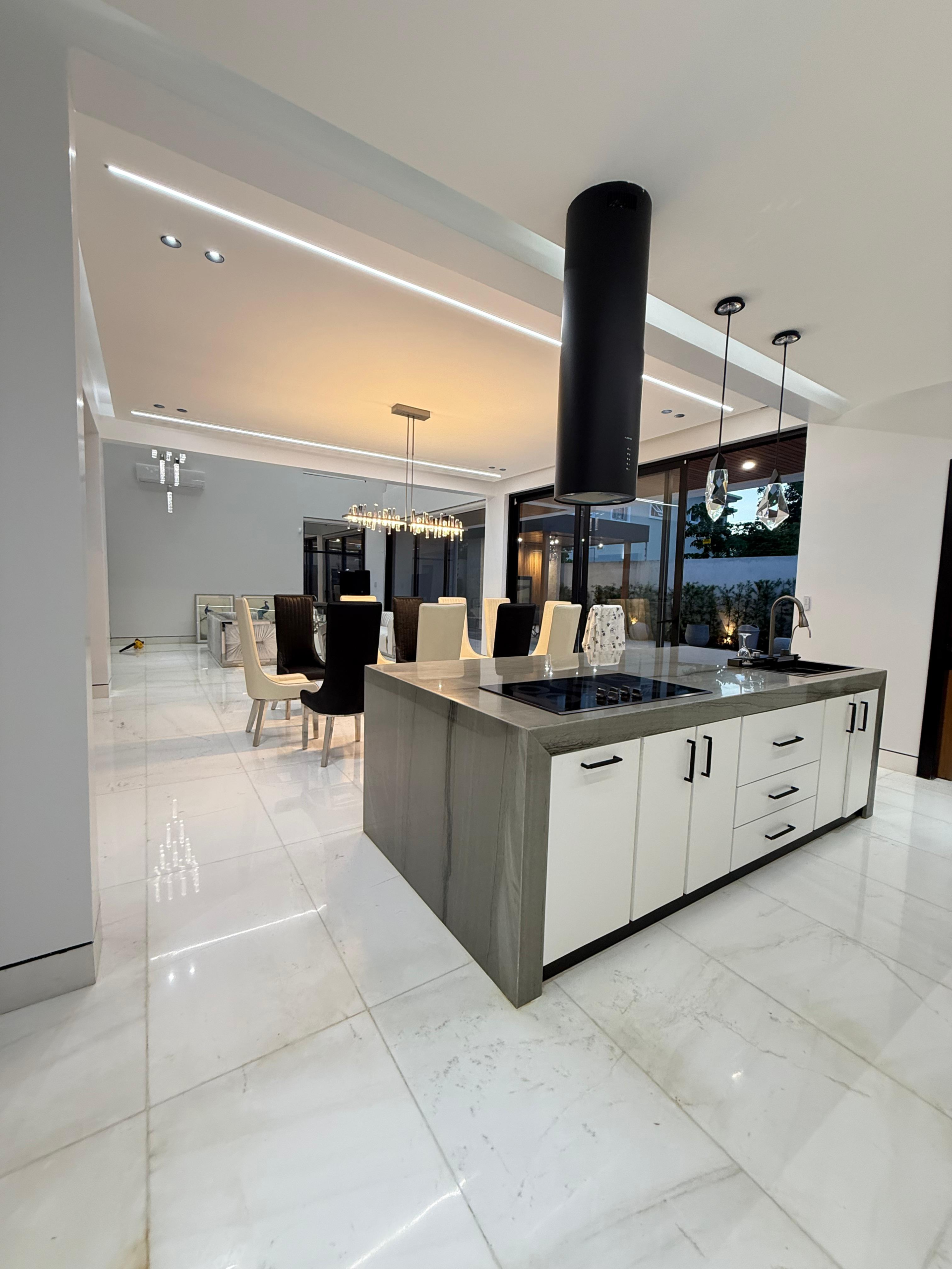 d982d1e5-b6b8-4d48-8a92-858f187901ef