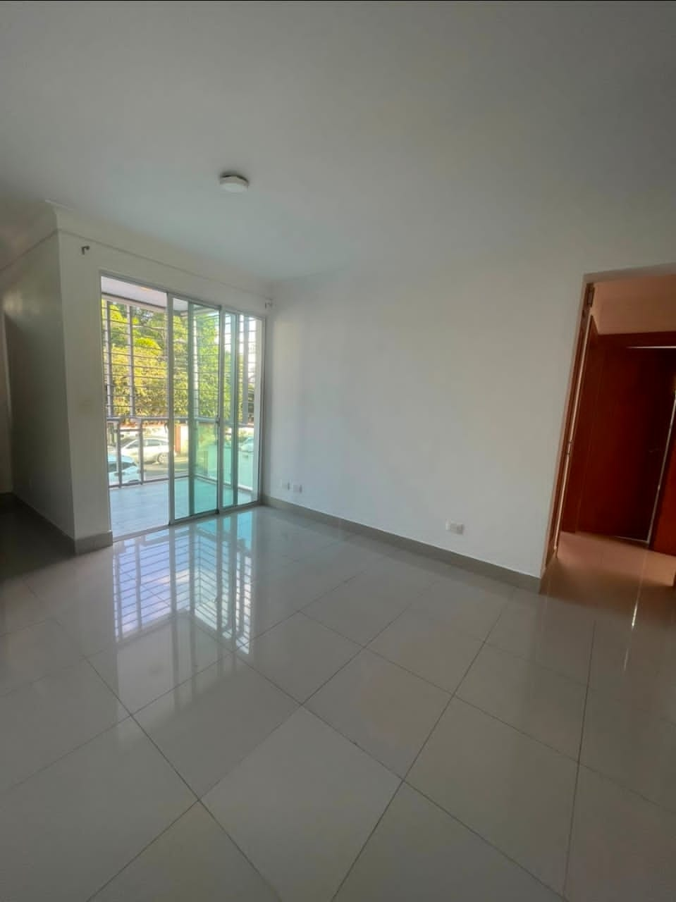 ea84e5e2-b65e-4e5a-9efd-d59fcb39ace9