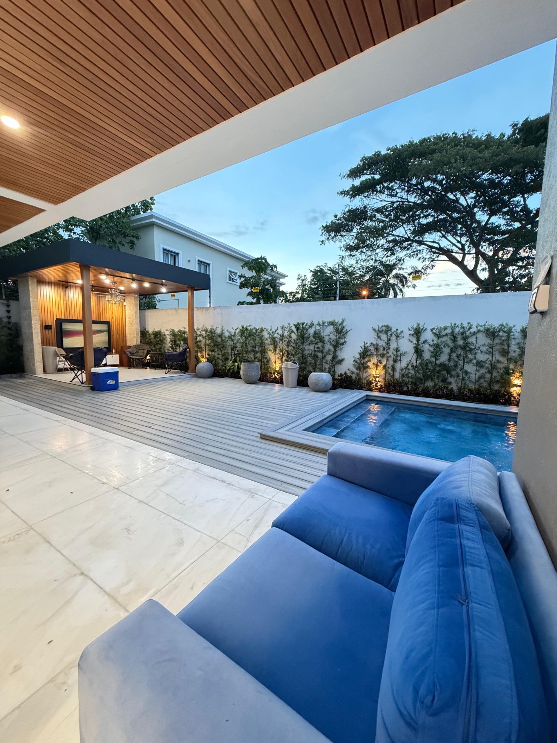 f40c9bd1-fc70-4fa1-921a-e5fe37426a15