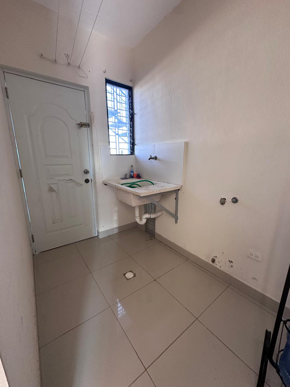 57d99c78-afac-4c8b-8df6-0c343e039fe1