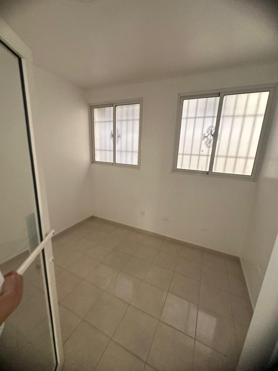 d6bb3754-1e71-4f2b-bccc-b6ae809c2bae